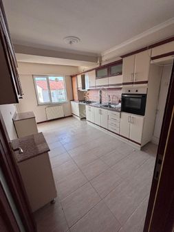 Eski Salı Pazarı Mevki 3+1 Lüks Geniş Daire