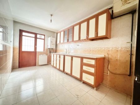 Relax'tan Bagcı Caddesine 2.sokak Mesafe De Düz Giriş Bagımsız