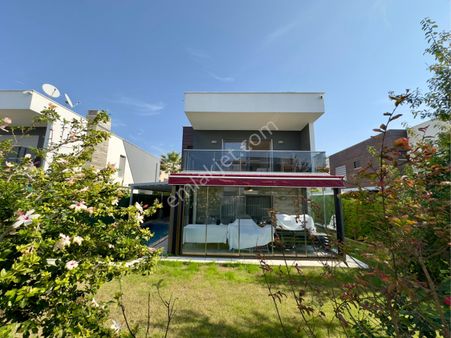 Kuşadası Satılık Müstakil Villa