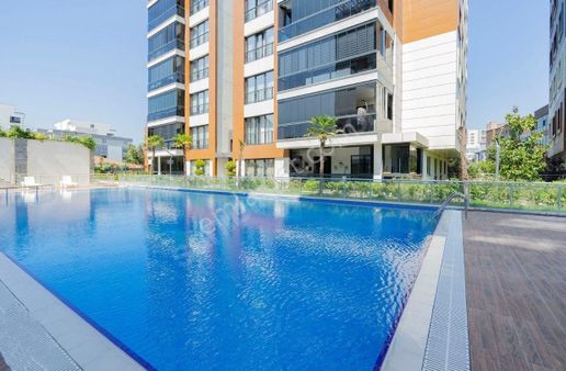 Kr Neo Balat Mahallesi Luyapark Sitesi 2+1 Satılık Bahçe Katı