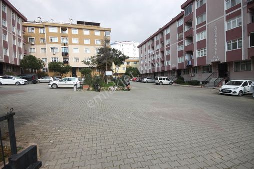 Gri'den Tuzla İstasyon Sitesinde Satılık 2+1 Yüksek Giriş