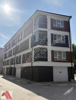 Sümbüller'den Gaffar Okkan Yakını İskanlı Aile Binası 2+0 Daire