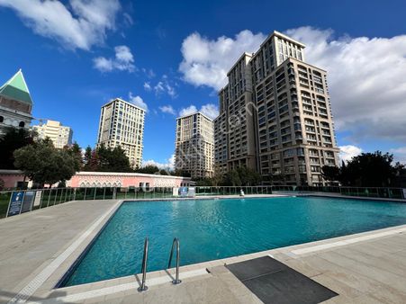 Kiptaş Venezia Mega Satılık Boş 93 M2 En Büyük 1+1 Geniş Balkonlu Daire