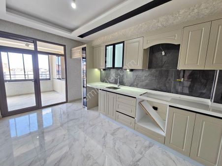 Selahaddin Eyyübi Mahallesi'nde İşyapar Gayrimenkul'den Site İçi 3+1 160m2 Lüks Sıfır Daire