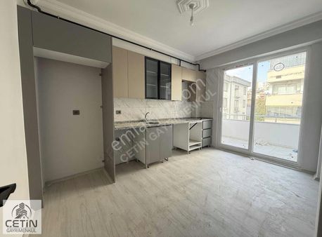 Çetin Gayrimenkulden Abdulhamithan Cami Yakını 2+1 Satılık Daire