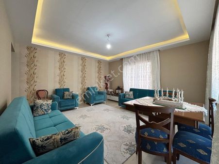 Taşcılar'dan Beşyol Yakını Asansör- E. Banyo 140 M2 Yapılı 4+1 Daire