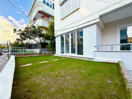 ꧁parla'dan Bahçe Kullanımlı Denize 100 Mt Satılık 2+1daire꧂