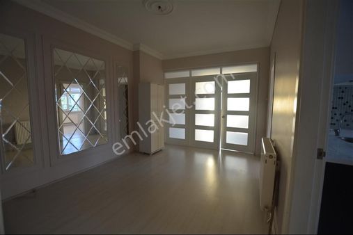 Avcılar Merkez Postane Sokağı Satılık 3+1 Geniş Mt² Daire