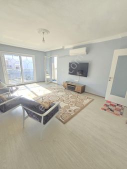 Davutlar Merkezde 3+1 Ebeveyn Banyolu Daire!