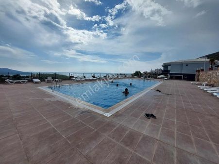 Didim Akbük'te Satılık 1+1 Bahçe Katı