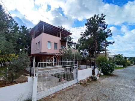 Didim Akbük Te Satılık 314 M2 Arsa İçerisinde Müstakil Yazlık