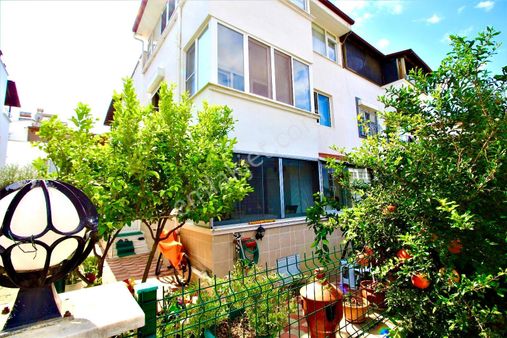 ▶ ▶ Akçay Körfez'den Kazdağları Manzaralı Geniş Teraslı 3+1 Satılık Villa