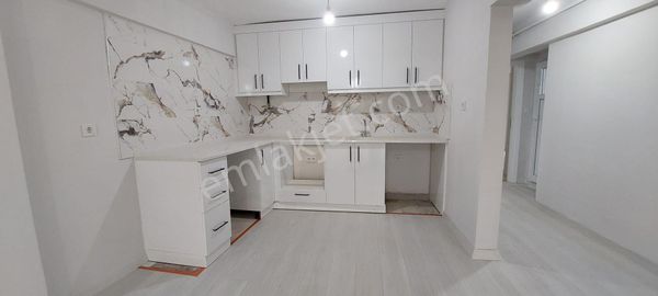 Satılık Daire Altıparmak,çırpan Mah. 3+1 Kombili