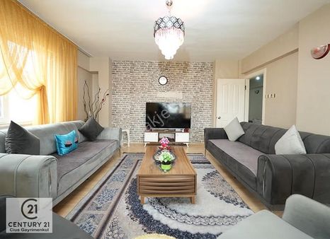 C21 Cius; İstiklal Caddesi'nde Deniz Manzaralı 125 M2 3+1 Daire