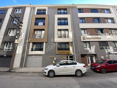 Pera'dan Şarhöyük Şeker Sk. 1+1 Temiz Ferah Geniş Kiralık Daire