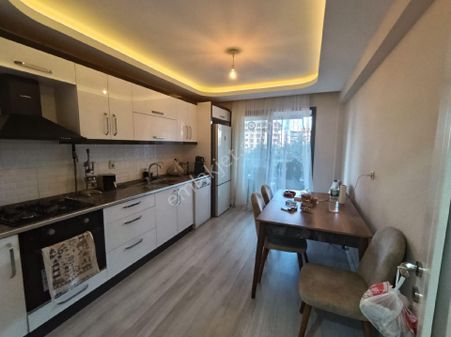 İzmir Torbalı Yedieylül Mahallesinde Geniş 2+1