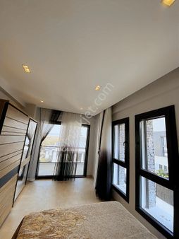 Rw Milyon'dan Ziraat Caddesi Üzeri Sıfır Satılık Villa