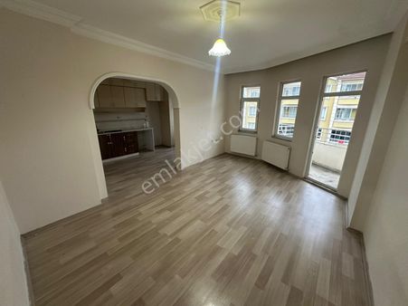 Vepaş'tan Şehir Merkezi Bankalar Caddesi Kiralık 3+1 Geniş Daire