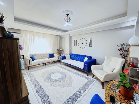 Tuğra'dan Şeyhsinan Mah. Bulvar Üzeri 10 Yaşında 2+1 Satılık