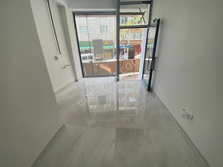 Başokur'dan Hürriyet Caddesi Sıfır Bina Dükkan