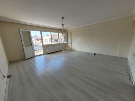 Ksk Bostanlı Merkezı Konumda Kiralık Daıre