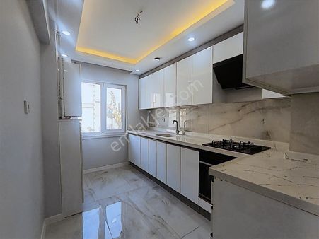 Sevindik'ten Çarşı-belediyeyakını 1.arakat Ultralüks 3+1 Daire