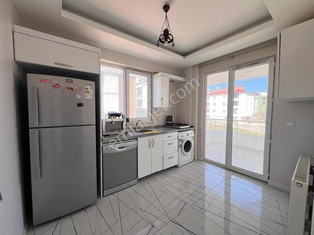 Ömürevlerı Eski Fırının Arkasında Fırsat Mutfak Ayrı 2+1