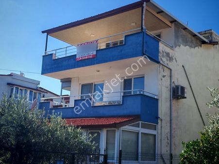 Dikili Merkezde İsmetpaşada Satılık 3+1 100 M2 Dubleks Daire