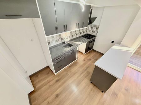 ꧁parla'dan Müstakil Konforunda Geniş Kullanımlı 3+1 Daire꧂