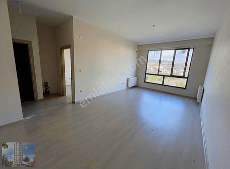 Ataşehir Esatpaşa Lüx Site İçerisinde Kiralık 1+1 Daire