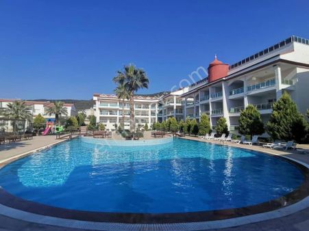 Aydın Akbük'te Havuzlu Site İçerisinde Kiralık 1+1 2+1 3+1 Daire Ve Villalar