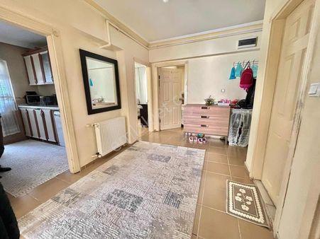 Harika Konumda Geniş Yapılı Katta Çok Uyguna 3+1 Satılık Daire