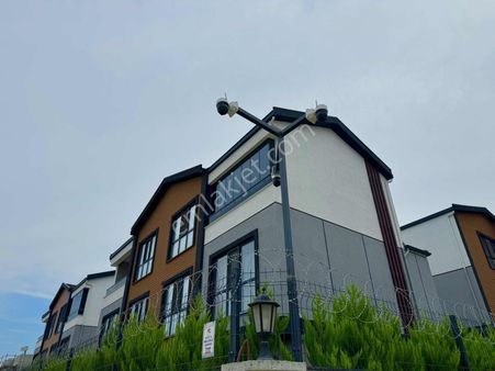 Biensden Kayapada Doğa Manzaralı Ultra Lüks 4+1 Bahçeli Villa