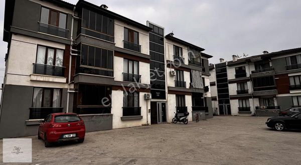 Mg Emlaktan Akyazıda Merkezi Konumda 2+1 Geniş Daire