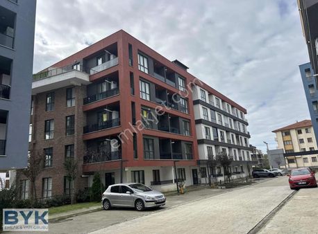 Byk' Dan! Site İçerisinde! Geniş M2! Eşyasız Kiralık 2+1 Daire!