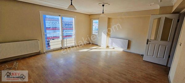 Menderes Kemalpaşa'da 3+1 140 M2 Key Emlaktan Satılık Daire