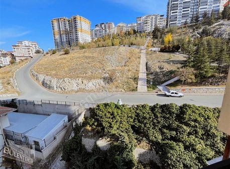 Etlikte Cadde Üzerinde Site İçinde 3+1 Daire