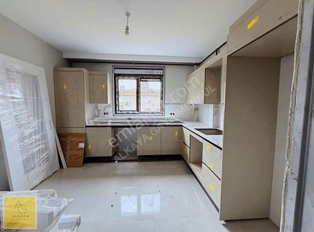 Alkaya'dan Feneryolu'nda Satılık 120m²net Sıfır Daire Ara Katta