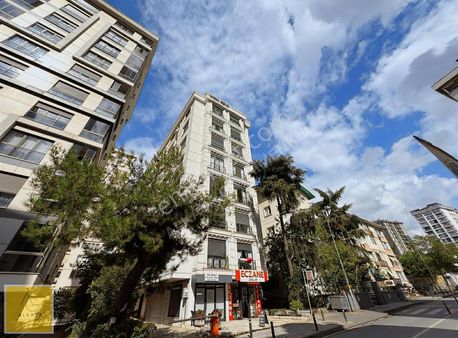 Alkaya'dan Erenköy Kaptan Arif'de Satılık Boş 2+1 Arakat Daire