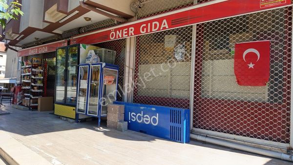 İşlek Cadde Üzeri Satılık 104m2 Dükkan+104m2 Deposu