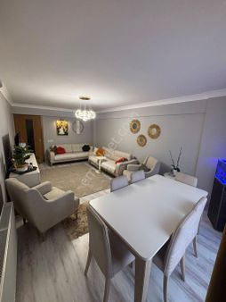 Muradiye Su Deposu Yakını 3+1 Kapalı Mutfak Ara Kat 130 M²