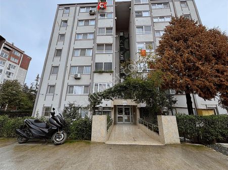 Yahya Kaptan'da Full Yapılı, 2,5+1 Kiralık Arakat Daire