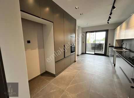 Reform Yapı Yeşil Park Sitesi Peyzaj Cepheli Kiralık 185m2 Daire