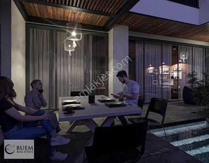 Kadıköyde Harika Bir Konumda Villa