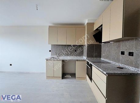 ▄vega▄ege Mahallesi 9.kat Balkonlu Ön Cephe 1+1 Daire