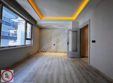 Keçiören Hisar'da Cadde Yakını Kat Konumunda Sıfır 3+1 Daire