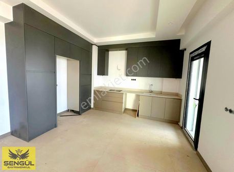 Şengül Gayrimenkul'den Site İçi Satılık 3,5+1 Lüks Daireler