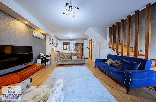 Seyrek Country Plus Trend Sitesi'nde Satılık 3+1 Tripleks Villa