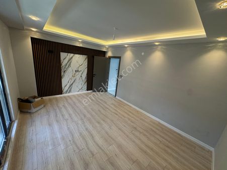 Elit Emlak Garımenkulden Ön Cephe 2+1 Daıre Y.giriş