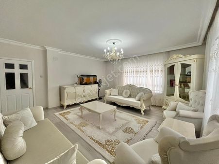 Pursaklar Mehmet Zengin Emlak'tan Fatih Mah. Çift Banyolu 1.kat 3+1 Ful Yapılı Daire